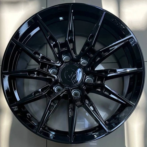 R564 R18 6-139.7/+0/9J BLACK